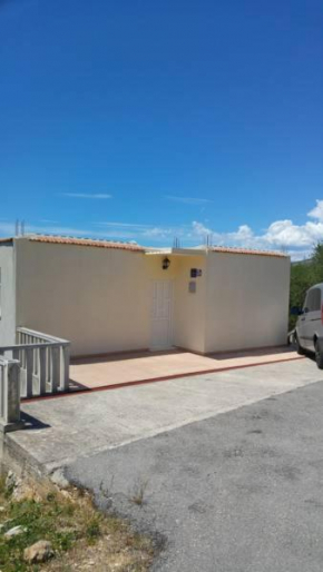 Отель Apartmani Odrljin  Рогозница